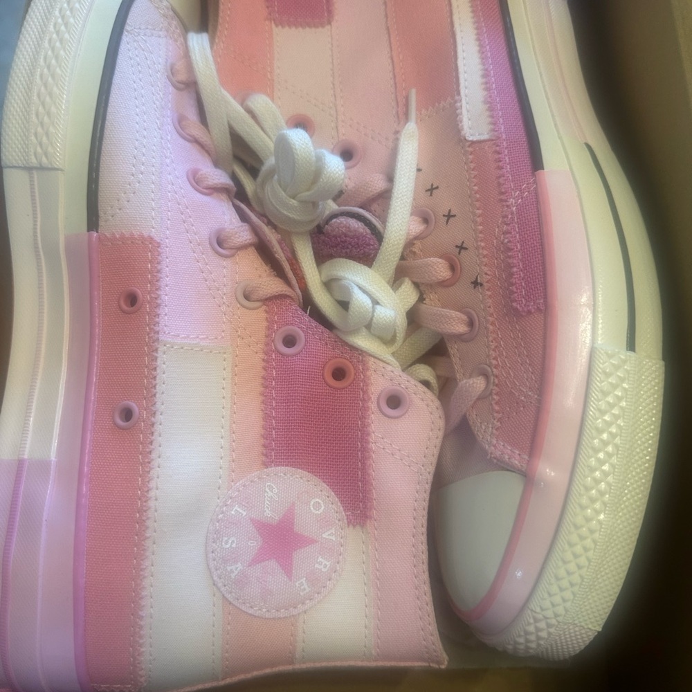 MILLIE BROWN UNISEX CONVERSE | size 10 men size 12 woman - Picture 3 of 3